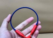 银行工作时可佩戴哪些类型的耳机？选择标准是什么？