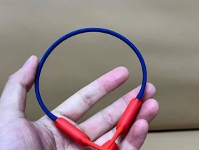 银行工作时可佩戴哪些类型的耳机？选择标准是什么？