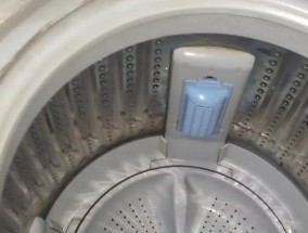 解析洗衣机空载E2故障及处理方法（探索洗衣机出现E2故障原因与解决办法）