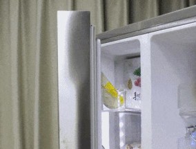 解决冰箱厚冰霜问题的方法（快速清除冰箱内的厚冰霜）