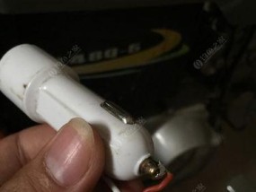 饭盒车载充电器的使用方法是什么？如何正确使用饭盒车载充电器？
