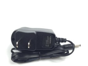 头灯充电器型号320是什么？如何正确使用？