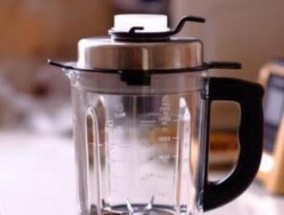 破壁机杯漏水解决方法（轻松应对破壁机杯漏水困扰）