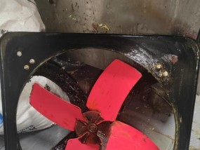 如何正确打开清洗油烟机翻板（清洁油烟机翻板的方法与技巧）