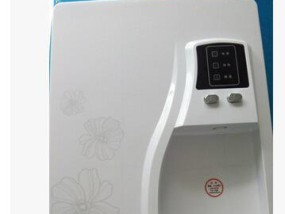家用管线饮水机修理指南（解决家用管线饮水机常见故障的方法）
