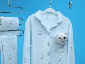 睡衣内置充电器如何操作？使用时需要注意什么？
