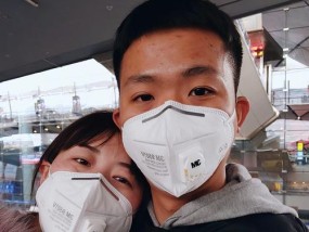 手机如何自拍合照？没有他人帮助时的技巧？