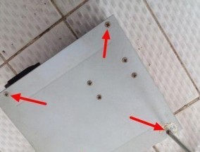 电脑主机里的灰尘清理指南（保护电脑硬件延长使用寿命）