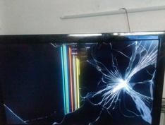 解决显示器左边一道竖线的方法（如何消除显示器屏幕上的竖线问题）