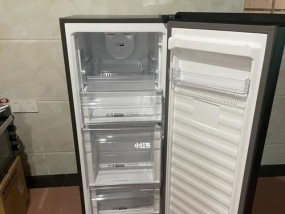 冰柜除冰的最佳方法（一次告别冰柜积冰的噩梦）