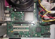 电脑主板坏了的维修方法（解决电脑主板故障的步骤及注意事项）