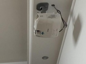 投影仪布线处理指南（解决投影仪布线问题的实用技巧）