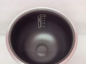 电饭煲内锅变形了怎么修（解决电饭煲内锅变形问题的有效方法）