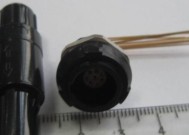 天翼网关光纤插头如何拔出？拔出后如何重新安装？