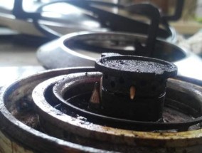 燃气灶不打火的修复方法（解决燃气灶点火问题的实用技巧）