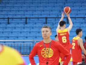 CCTV5直播，中国男篮VS沙特，新五虎出炉，胡金秋率队争开门红