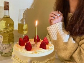 苹果手机如何设置生日拍照模式？