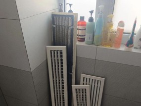 如何清洗油烟机内部翻板（简易方法让油烟机内部翻板保持清洁）