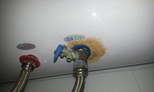 热水器泄压阀损坏的维修方法（教你轻松解决热水器泄压阀损坏的问题）  第2张