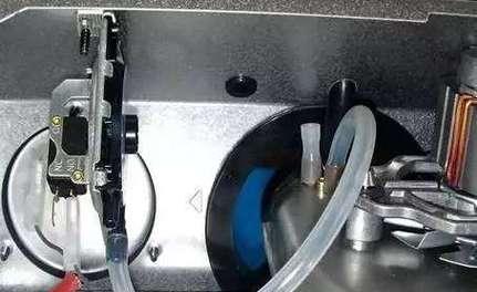 解决八喜壁挂炉E35故障的有效方法（探索八喜壁挂炉E35故障原因及维修办法）  第1张