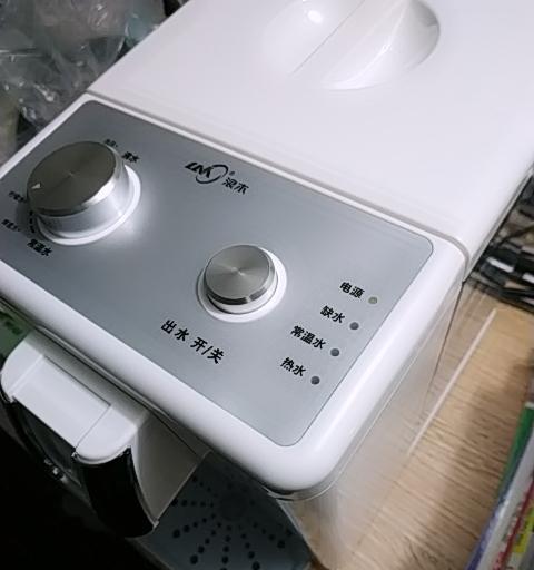 浪木饮水机2010年故障的原因及解决方法（探究2010年浪木饮水机故障的根源）  第1张