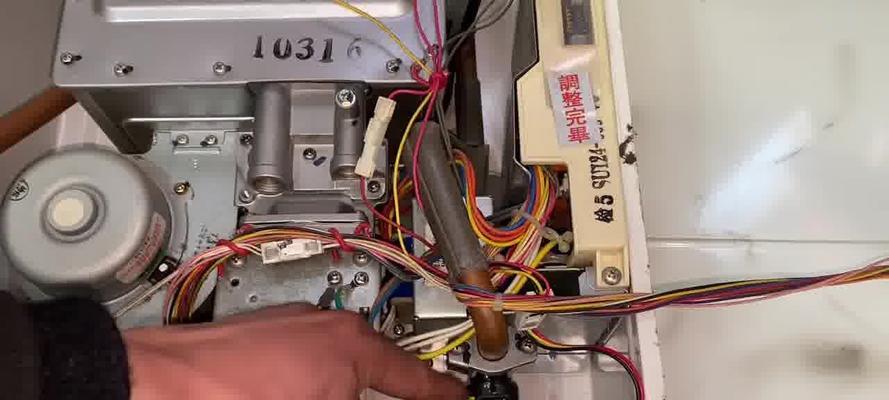 博世壁挂炉主板故障代码解析（了解博世壁挂炉主板故障代码）  第1张
