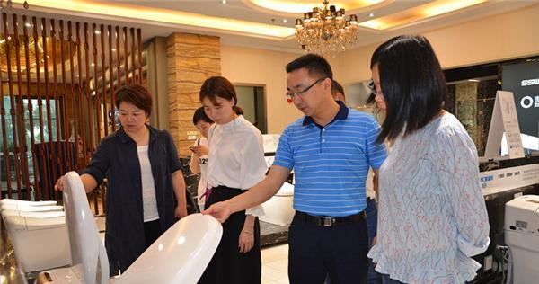 解决浪鲸马桶持续响声的方法（如何修复马桶抽水一直响的问题）  第2张