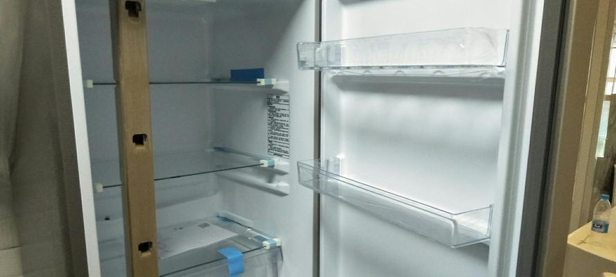 冰柜下面温度过低的问题及解决方法（避免冰柜下面温度过低对食物质量和能效的影响）  第1张