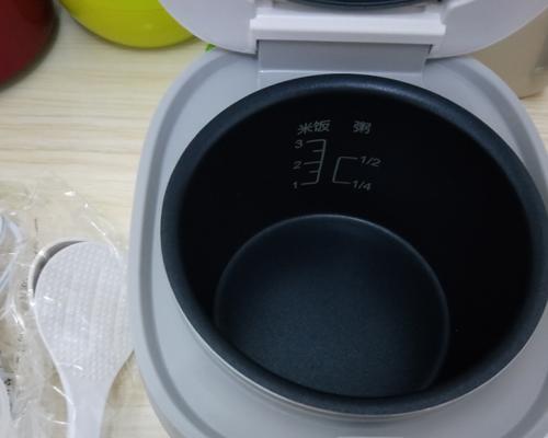 电饭煲无法自动停止的解决方法（如何应对电饭煲无法自动停止的问题）  第2张