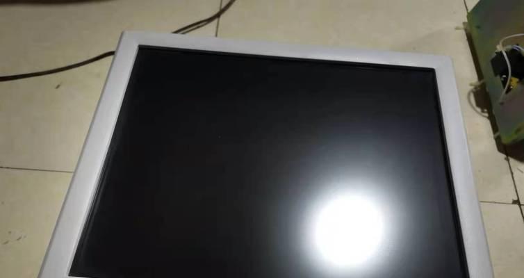 笔记本电脑屏幕修理方法大揭秘（解决笔记本电脑屏幕问题的关键技巧与方法）  第2张