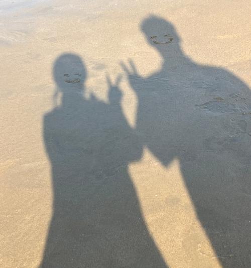两个人用两个手机拍照技巧是什么？  第1张