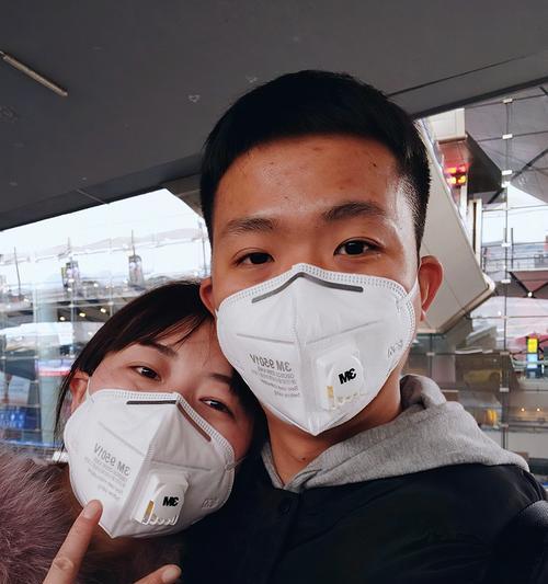 手机如何自拍合照？没有他人帮助时的技巧？  第1张