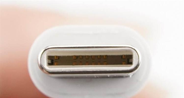 电脑使用pd充电器稳定吗？如何确保充电安全？  第2张