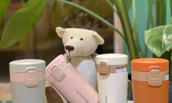 睡衣内置充电器如何操作？使用时需要注意什么？  第2张