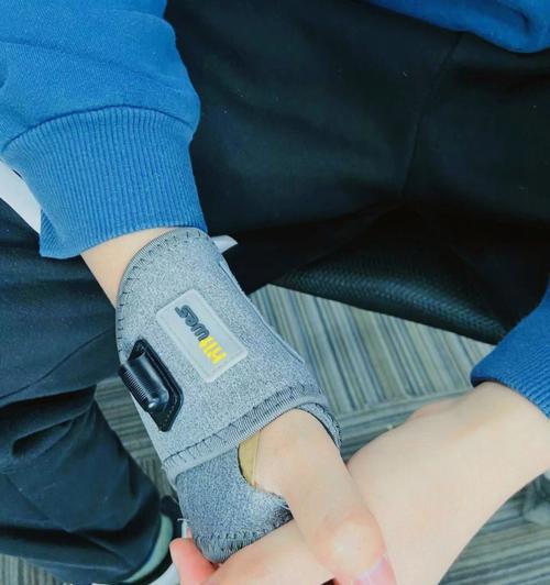 鼠标垫边缘硌手怎么解决？有无舒适的替代方案？  第2张
