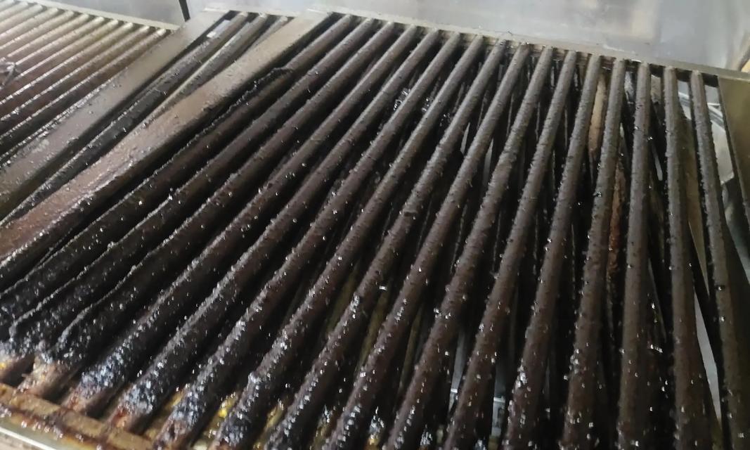 海门油烟机清洗方法，让你的厨房重新清新如初（全面掌握海门油烟机清洗技巧，为家庭健康保驾护航）  第2张