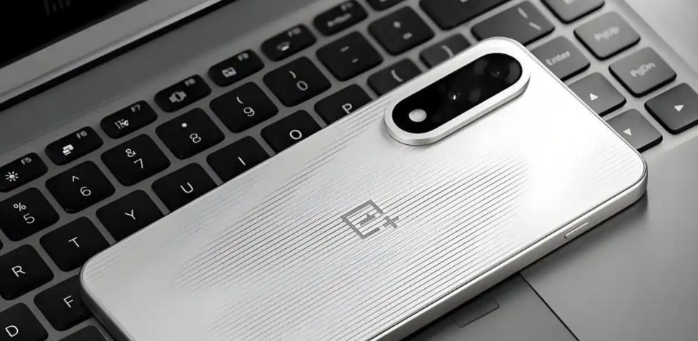 一加豁出去，不到2000元的天玑9400+旗舰，6700mAh+100W闪充  第4张