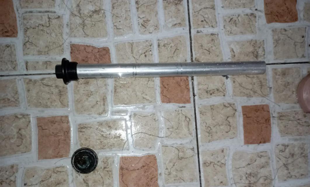 海尔电热水器常见故障维修指南（解决电热水器常见故障的方法与技巧）  第3张