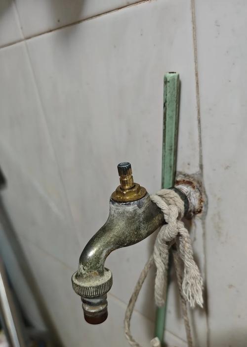 解决饮水机水锤问题的有效方法（避免水锤现象）  第2张
