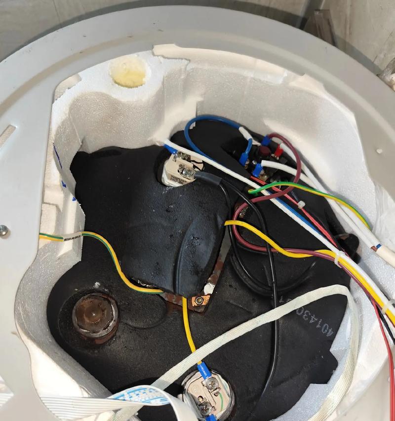 家用热水器清洗方法（尤其注意的几个死角）  第3张