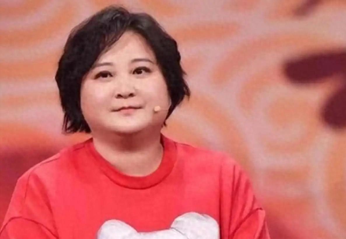 退出春晚、被综艺"开除"，"消失"1年后，贾玲官宣喜讯，全网恭喜  第1张