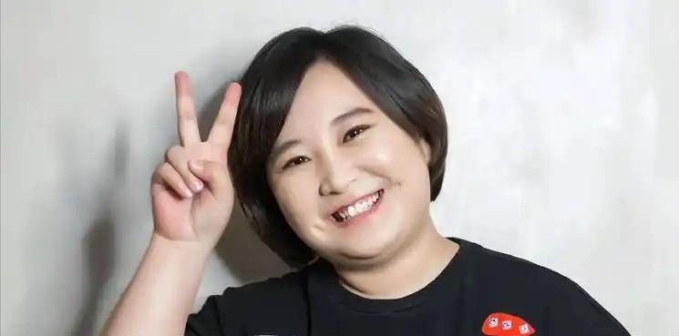 退出春晚、被综艺"开除"，"消失"1年后，贾玲官宣喜讯，全网恭喜  第3张