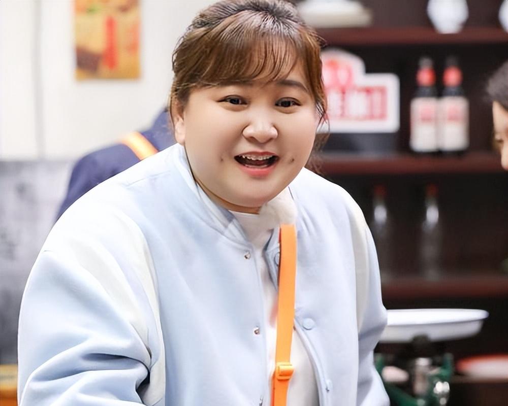 退出春晚、被综艺"开除"，"消失"1年后，贾玲官宣喜讯，全网恭喜  第8张