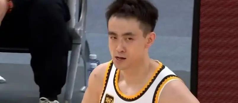 实话实说，中国男篮史上能力差劲的主力球员，莫过于以下这四位  第6张