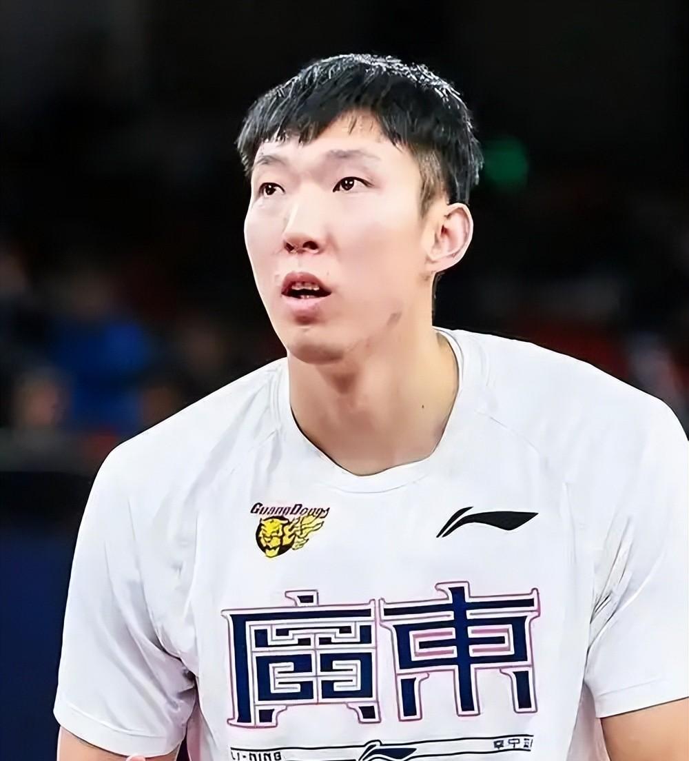 实话实说，中国男篮史上能力差劲的主力球员，莫过于以下这四位  第14张